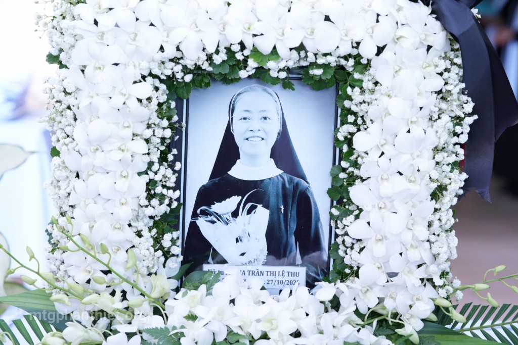 Nghi Thức Tẫn Liệm Nữ Tu Maria Trần Thị Lệ Thu